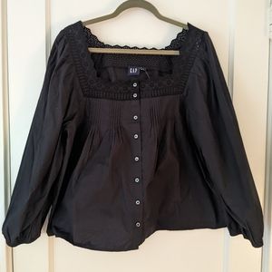 NWT Gap Crochet Peasant Top